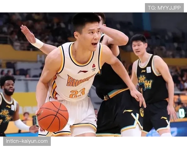 上海广厦提前锁定季后赛席位 常规赛冠军争夺进入白热化